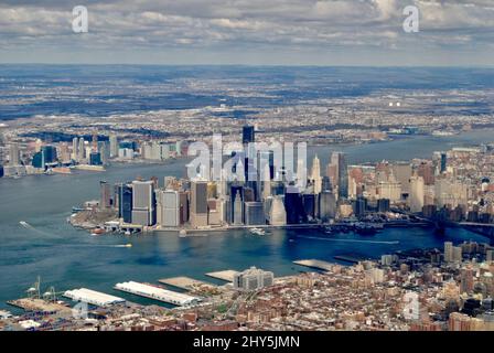 Vue aérienne de la pointe sud de Manhattan et du port de New York, New York City, USA Banque D'Images