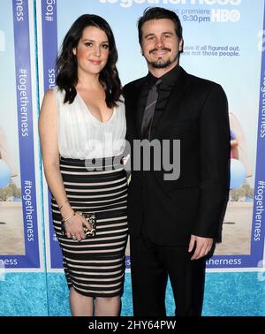 Melanie Lynskey, Jason Ritter participant à la première de 'togetherness' Banque D'Images