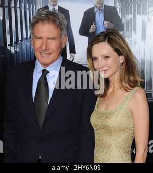 19 janvier 2010 Hollywood, ca. Harrison Ford et Calista Flockhart « Extraordinary Measures » première de Los Angeles au théâtre chinois de Grauman Banque D'Images