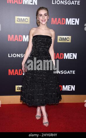 Kiernan Shipka participe à la célébration AMC des 7 derniers épisodes de « Mad Men » avec le Black & Red ball qui s'est tenu au Dorothy Chandler Pavilion Banque D'Images