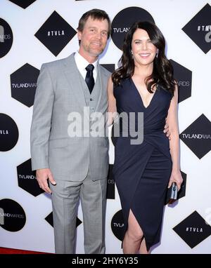 Peter Krause, Lauren Graham assister aux prix des TERRAINS de télévision 2015 - arrivées au théâtre Saban à Los Angeles, États-Unis. Banque D'Images