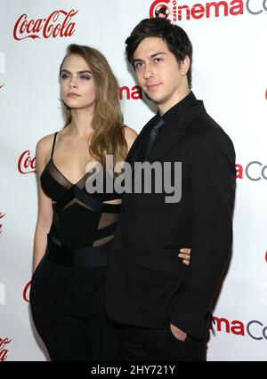 Cara Delevingne, NAT Wolff, participant aux CinemaCon Big Screen Achievement Awards 2015, au Colisée du Caesars Palace de Las Vegas, États-Unis. Banque D'Images