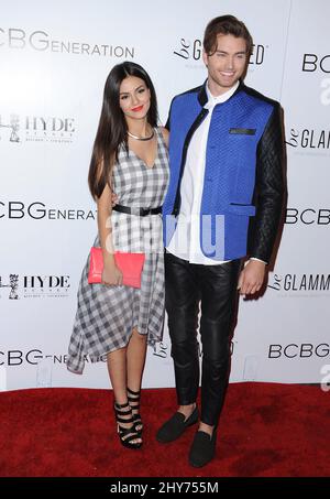 Victoria Justice, Pierson Fode assiste à la NYLON et BCBGeneration présente la partie annuelle de mai Young Hollywood issue Party tenue à HYDE Sunset: Cuisine + cocktails Banque D'Images