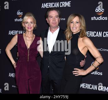 Penelope Ann Miller, Timothy Hutton et Felicity Huffman participant à l'American crime ATAS Event qui s'est tenu à l'étape 6 de Walt Disney Studios à Los Angeles, en Californie. Banque D'Images