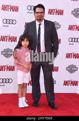 Michael Pena assisté à la première mondiale 'Ant-Man' au Dolby Theatre de Los Angeles, Etats-Unis. Banque D'Images