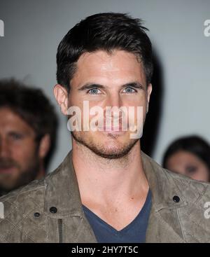 Robbie Amell participe à la troisième fête annuelle « One to Watch » du magazine People, qui s'est tenue à Ysabel le mercredi 16 septembre 2015, à West Hollywood, en Californie. Banque D'Images