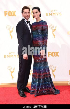 Peter Facinelli et Jaimie Alexander arrivent au Primetime Emmy Awards 67th le dimanche 20 septembre 2015, au Microsoft Theatre de Los Angeles. Banque D'Images