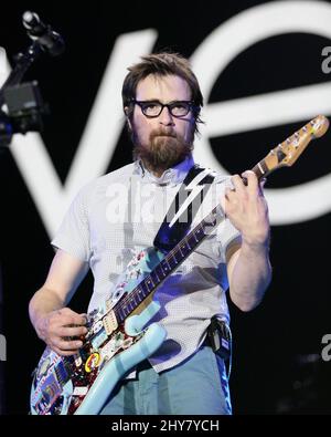 Rivers Cuomo of Weezer se produit pendant le festival Life is Beautiful à Las Vegas, le dimanche 27 septembre 2015. Banque D'Images