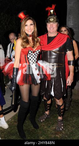 Heather McDonald, Peter Dobias participant à la fête d'Halloween Casamigos Tequila de 2015 Banque D'Images