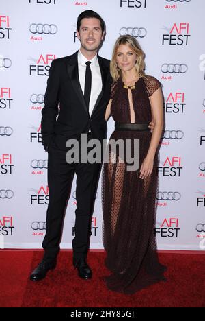 Melanie Laurent, Melvil Poupaud participant à l'AFI FEST 2015 soirée d'ouverture Gala première de 'by the Sea' tenue aux théâtres chinois TCL 6 à Los Angeles, Etats-Unis. Banque D'Images