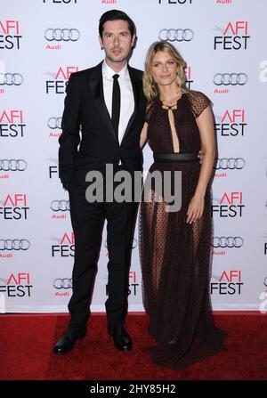 Melanie Laurent, Melvil Poupaud participant à l'AFI FEST 2015 soirée d'ouverture Gala première de 'by the Sea' tenue aux théâtres chinois TCL 6 à Los Angeles, Etats-Unis. Banque D'Images