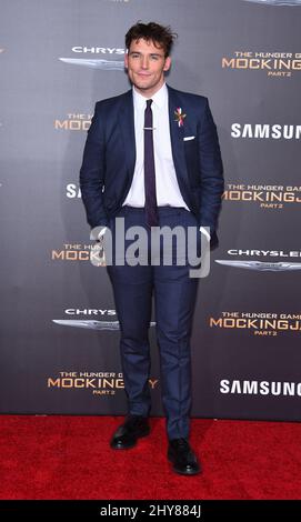 Sam Claflin 'The Hunger Games: Mocking Jay - part 2' première tenue à Los Angeles au Microsoft Theatre. Banque D'Images