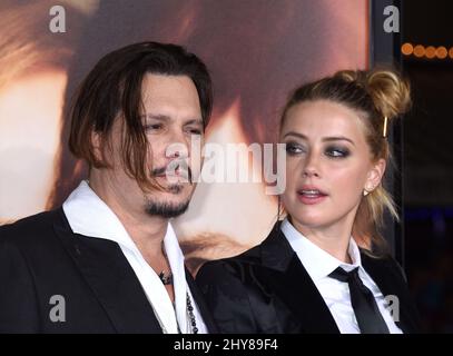 Johnny Depp et Amber entendirent arriver pour la première de ''The Danish Girl''' tenue au Regency Village Theatre à Westwood, He Los Angeles le 21 novembre 2015. Banque D'Images