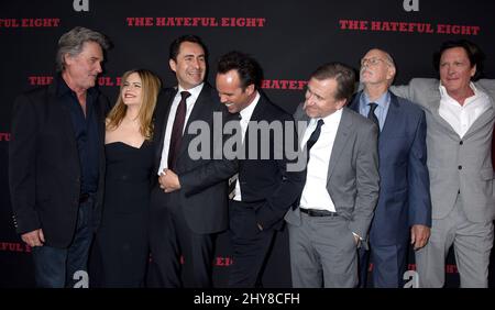 Kurt Russell, Jennifer Jason Leigh, Demian Bichir, Walton Goggins, Tim Roth, Bruce Dern et Michael Madsen assistent à la première mondiale du hateful huit, à Los Angeles, en Californie. Banque D'Images