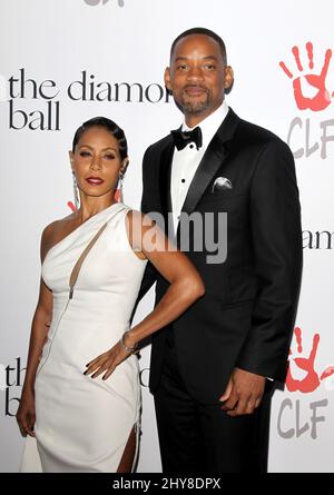 Jada Pinkett Smith et Will Smith, qui assistent à la Rihanna et à la Fondation Clara Lionel, ont accueilli le bal annuel de diamants 2nd qui s'est tenu à Barker Hanger à Los Angeles, aux États-Unis. Banque D'Images