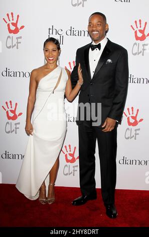 Jada Pinkett Smith et Will Smith, qui assistent à la Rihanna et à la Fondation Clara Lionel, ont accueilli le bal annuel de diamants 2nd qui s'est tenu à Barker Hanger à Los Angeles, aux États-Unis. Banque D'Images