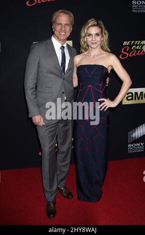 Patrick Fabian et Rhea Seehorn assistent à la première projection de la saison 2 de « Better Call Saul », qui s'est tenue au cinéma ArcLight Culver City Banque D'Images