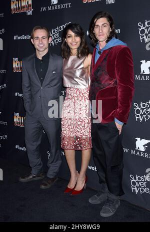 Caine Sinclair, Freida Pinto et William Spencer arrivent pour la première mondiale des deux Bellman Two au JW Marriott de Los Angeles. Banque D'Images