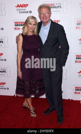 Ed Begley Jr. Et son épouse Rachelle Carson ont assisté aux films annuels 15th pour les Grownups Awards qui se sont tenus à l'hôtel Beverly Wilshire de Los Angeles, aux États-Unis. Banque D'Images