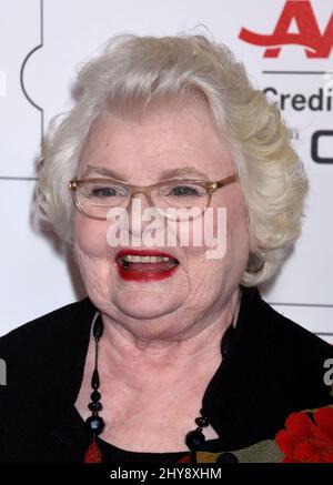 Juin Squibb assister aux films annuels 15th pour les Grownups Awards qui se sont tenus à l'hôtel Beverly Wilshire à Los Angeles, États-Unis. Banque D'Images