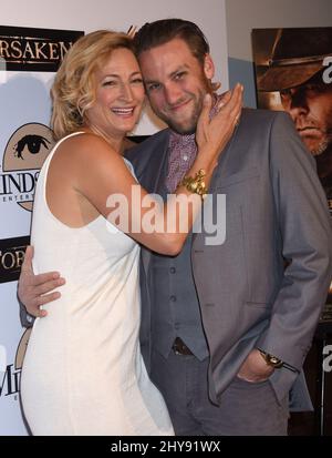 Zoe Bell et Jacob Horn assistant à la projection spéciale « Forsaken » de Los Angeles, tenue au Autry Museum of the American West, 16 février 2016 Los Angeles, ca. Banque D'Images