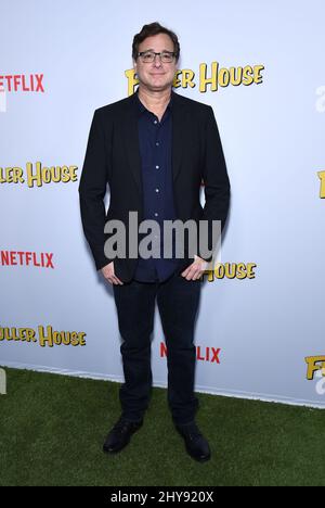 Bob Saget participant à la première Nextflix « The Fuller House » qui s'est tenue au Grove, Pacific Theaters, Los Angeles, CA, le 16 février, 2016. Banque D'Images