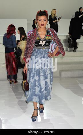 Andra Day assister à la collection Marc Jacobs automne 2016 tenue pendant la New York Fashion week les spectacles à l'Armory 64th Street Banque D'Images