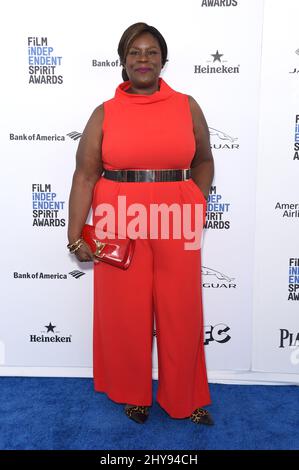 Retta participe aux film Independent Spirit Awards 2016 qui se tiennent sur la plage de la Pacific Coast Highway à Santa Monica, aux États-Unis. Banque D'Images