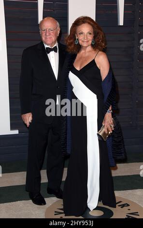 Barry Diller et Diane von Furstenberg participant à la Vanity Fair Oscar Party 2016 organisée par Graydon carter au Wallis Annenberg Center for the Performing Arts Banque D'Images