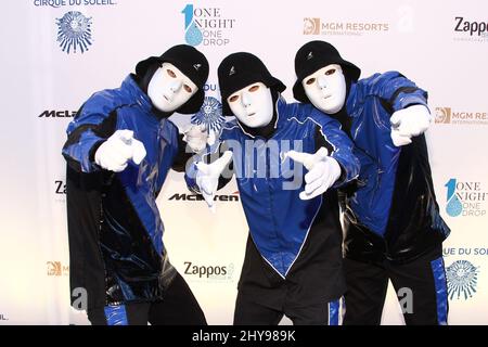 18 mars 2016 Las Vegas, NV. Jabbawockeez quatrième année du Cirque du Soleil une nuit pour UNE PERSONNE AU Cleveland Clinic Lou Ruvo Centre for Brain Health Banque D'Images