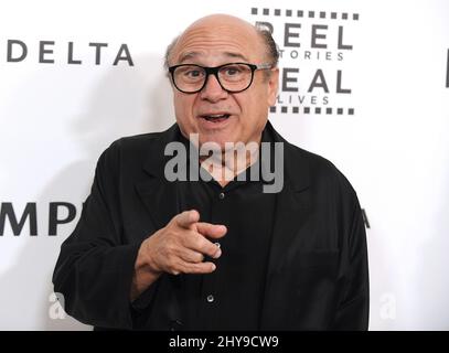 Danny DeVito arrive au Reel Stories annuel 5th, Real Lives Benefit aux studios Milk le jeudi 7 avril 2016, à Los Angeles. Banque D'Images