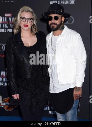 AJ McLean participant à la première mondiale « Captain America civil War » qui s'est tenue au Dolby Theatre de Los Angeles, aux États-Unis. Banque D'Images