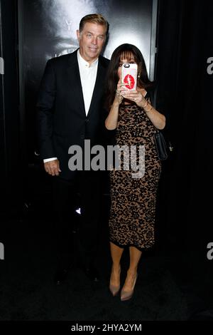 Marie Osmond et Steve Craig assistent à la première de « Jason Bourne » à Las Vegas Banque D'Images