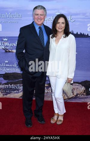 Treat Williams et PAM Van Sant assister à la fête de TCA d'été 2016 de Hallmark Channel qui s'est tenue dans une résidence privée à Los Angeles, Californie. Banque D'Images