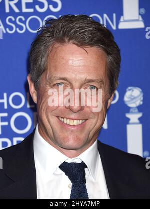 Hugh Grant participe au banquet de subventions de l'association Hollywood Foreign Press, qui s'est tenu au Beverly Wilshire à Los Angeles, en Californie. Banque D'Images