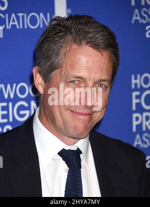 Hugh Grant participe au banquet de subventions de l'association Hollywood Foreign Press, qui s'est tenu au Beverly Wilshire à Los Angeles, en Californie. Banque D'Images