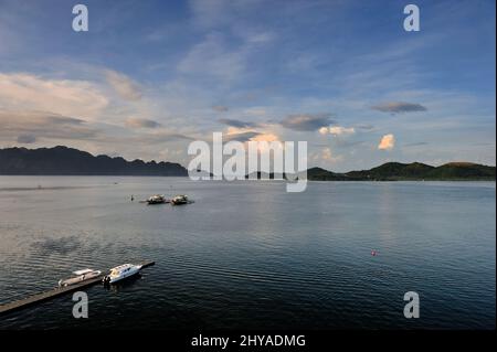 Vue aérienne du port de mer à Busuanga, Coron, Philippines. Banque D'Images