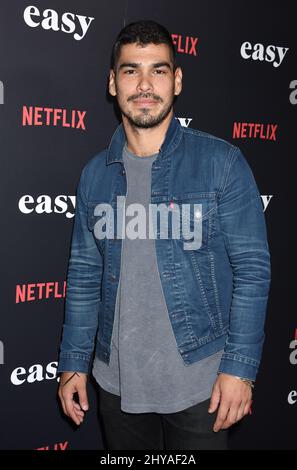 Raul Castillo arrive pour le 'Easy' Cast and Crew screening qui s'est tenu à Londres West Hollywood, Los Angeles, États-Unis. Banque D'Images