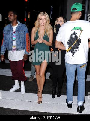 Hailey Baldwin est vu à NeueHouse Hollywood, Los Angeles. Banque D'Images