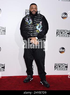 DJ Kahled arrive pour les American Music Awards 44th qui se tiennent au Microsoft Theatre de Los Angeles, aux États-Unis Banque D'Images