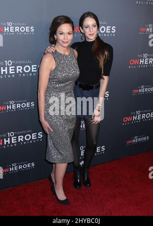 Diane Lane et sa fille Eleanor Lambert assistent aux 10th CNN Heroes : un hommage All-Star qui a eu lieu au Musée d'Histoire naturelle le 11 décembre 2016 Banque D'Images