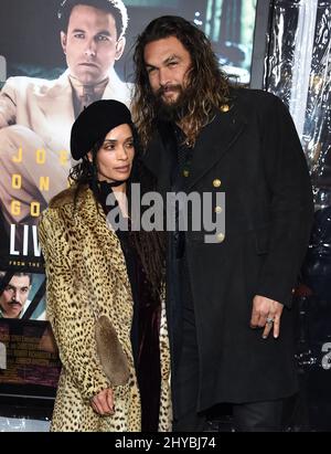 Lisa Bonet Jason Momoa participant à la première mondiale de « Live by Night » à Los Angeles Banque D'Images