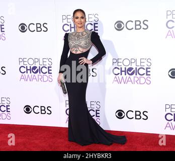 Jennifer Lopez participe aux People's Choice Awards 2017 qui se tiennent au Microsoft Theatre L.A. Vivez à LSO Angeles, États-Unis Banque D'Images