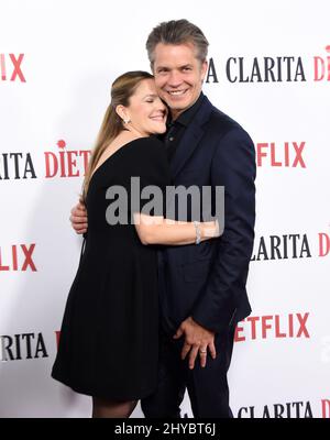 Timothy Olyphant et Drew Barrymore arrivent pour la première saison 2 ...