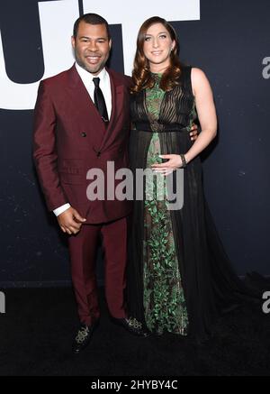 Jordan Peele et Chelsea Peretti arrivent à la projection spéciale de 'Get Out' qui a eu lieu au Regal Cinemas LA Live Banque D'Images