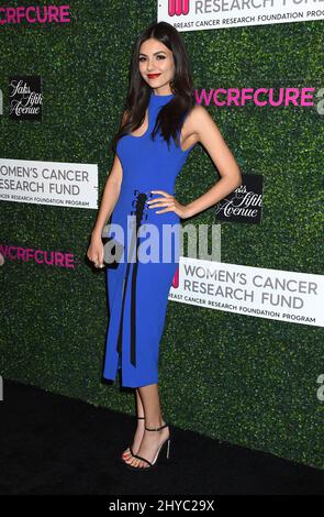 Victoria Justice participe à la « soirée inoubliable » du Women's cancer Research Fund à l'hôtel Beverly Wilshire Banque D'Images