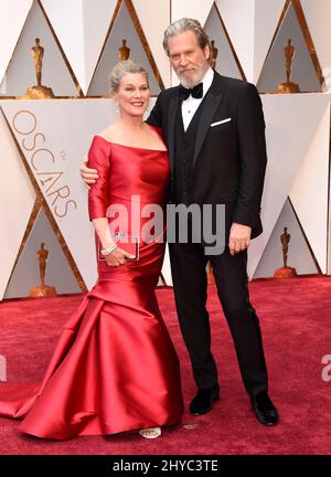 Jeff Bridges, Susan Geston aux Academy Awards 89th qui se tiennent au Dolby Theatre Banque D'Images