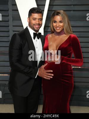 Russell Wilson, Ciara au 2017 Vanity Fair Oscar Party organisé par Graydon carter au Wallis Annenberg Centre for the Performing Arts Banque D'Images