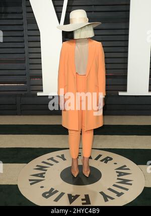 SIA au 2017 Vanity Fair Oscar Party organisé par Graydon carter au Wallis Annenberg Center for the Performing Arts Banque D'Images