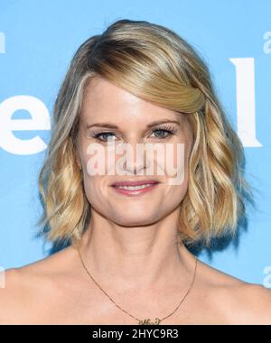 Joelle carter arrive à la journée de presse d'été 2017 de NBCUniversal